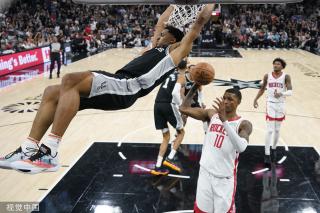 的短传渗透 的短传渗透