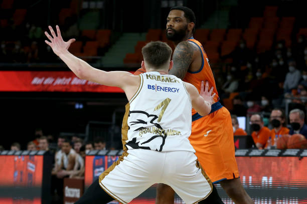 掉以轻心 掉以轻心